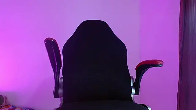 Small_Hot19 live sex cam