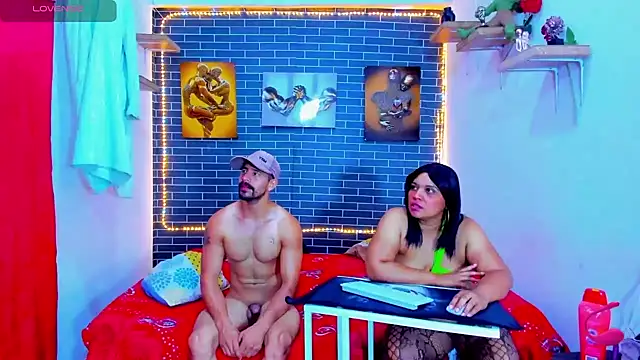 alessandro27yleonora live sex cam