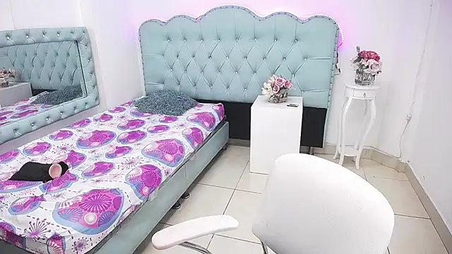 Cordelia_Perlman live sex cam