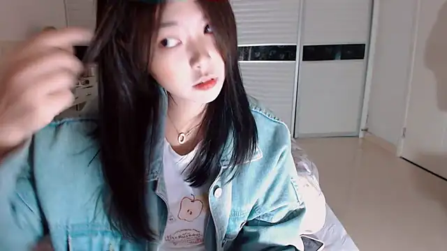 Miu1_girl live sex cam