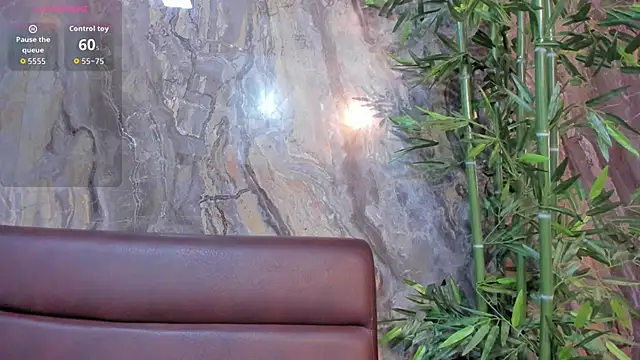 Aria_Moretti_'s cam snapshot