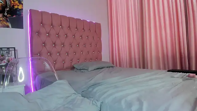 VanillaFlo's cam snapshot