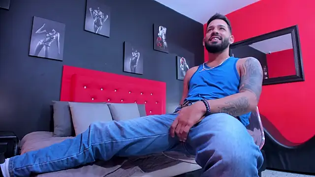 Thiagogomez live sex cam