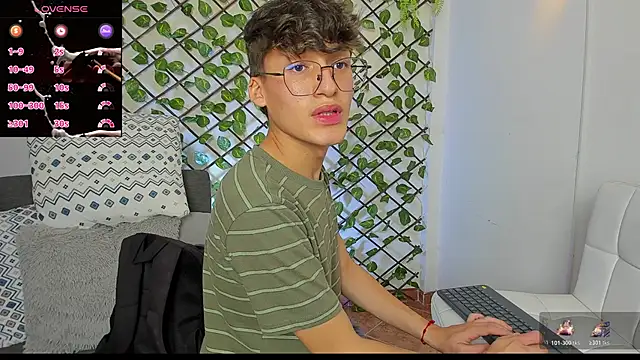 bellmontneon live sex cam