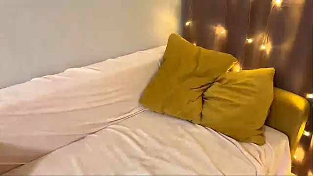 RafaelaLoghry's cam snapshot