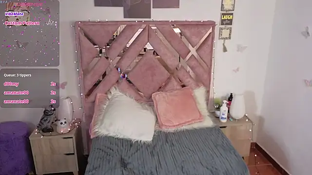 Jasmine_1526's cam snapshot