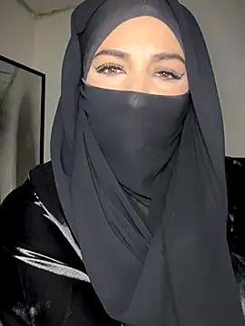 Zeynep-Lahsen's cam snapshot