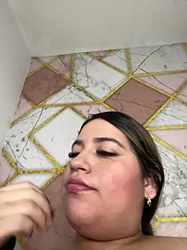 Amira_Malia's cam snapshot