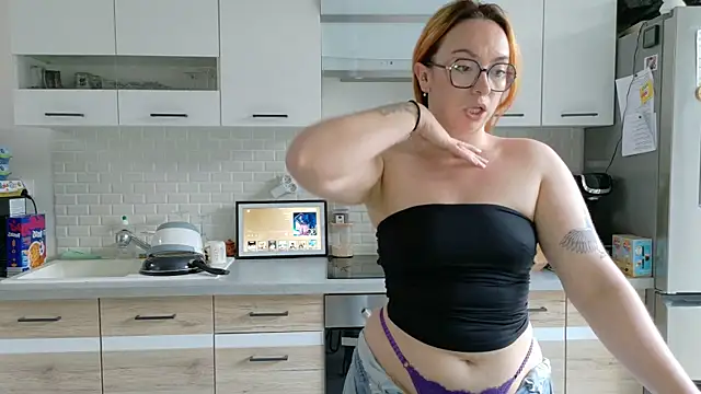 TokyoAna's cam snapshot