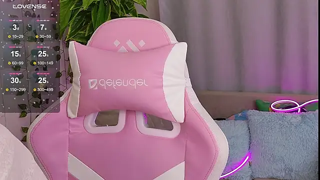 Chris_enigma's cam snapshot