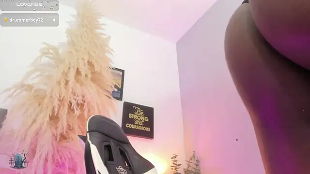 NatashaEgnath's cam snapshot