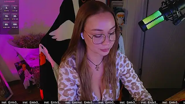 Emili1- live sex cam