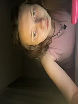 Holy_Poly's cam snapshot