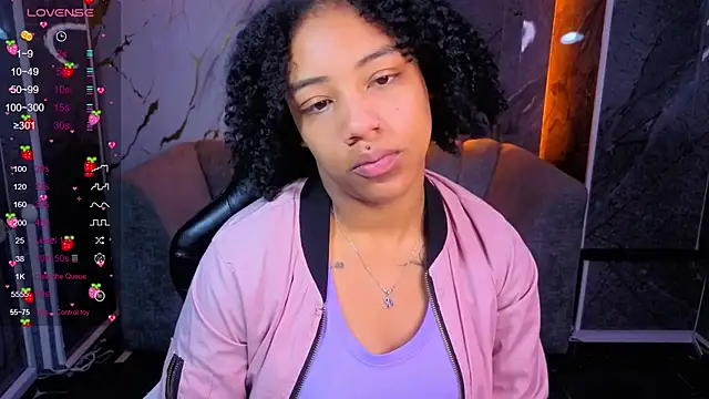 Violeth_b's cam snapshot