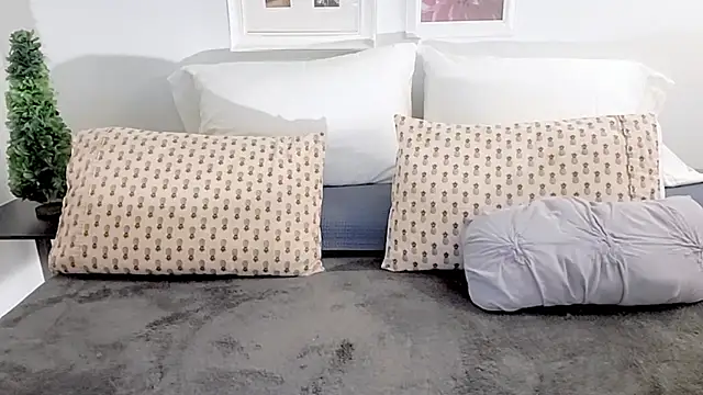 MilfRayne's cam snapshot