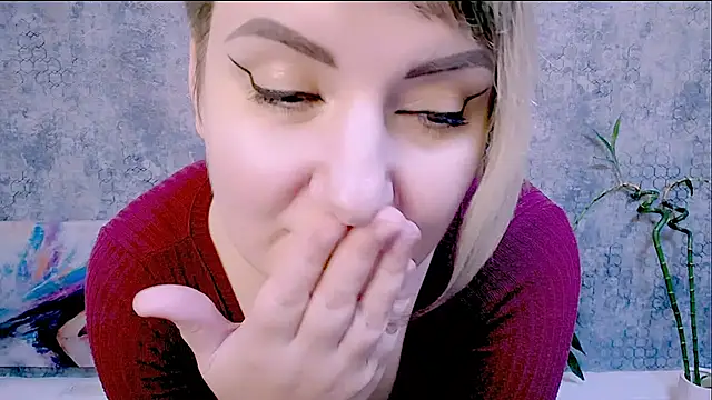 Djullia's cam snapshot