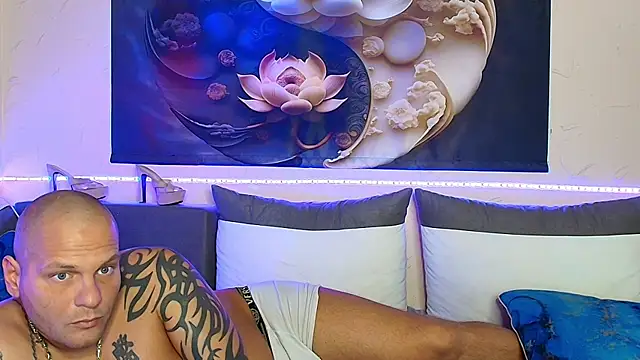 xDeepInLovexx's cam snapshot