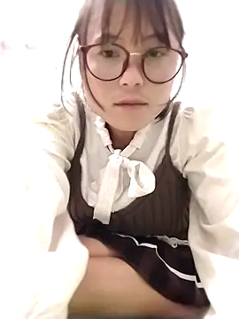 linda_bae00's cam snapshot