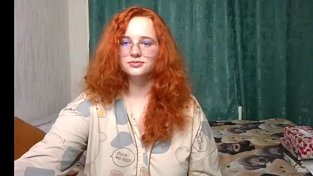 LilySparkleLux's cam snapshot