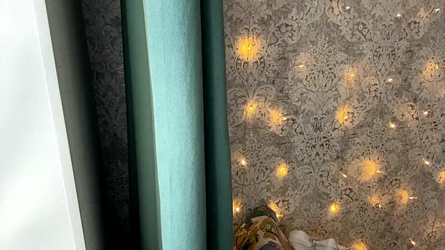 Emily_lyy's cam snapshot