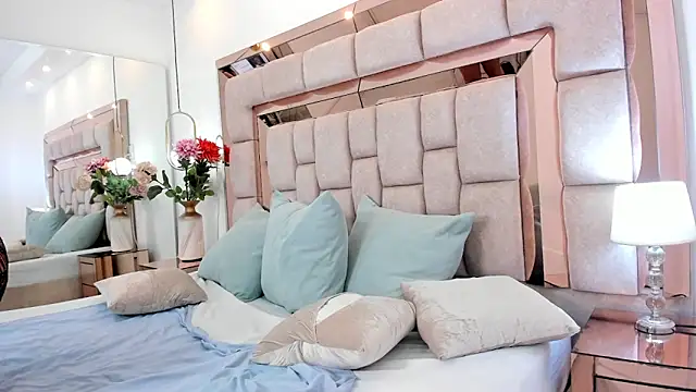 merielenbloom's cam snapshot