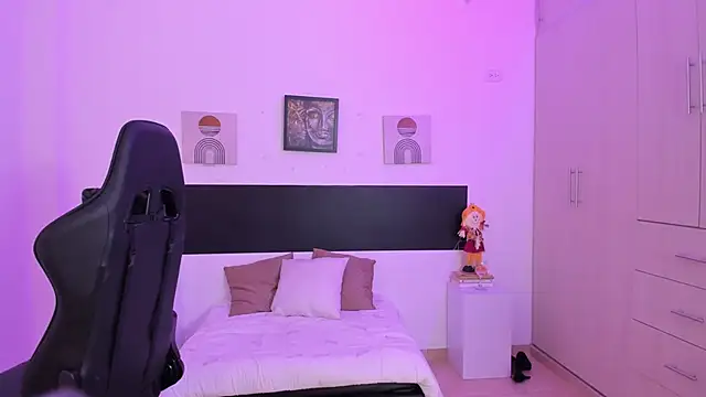 TINY_PEACH's cam snapshot