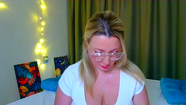 MilaLove__'s cam snapshot