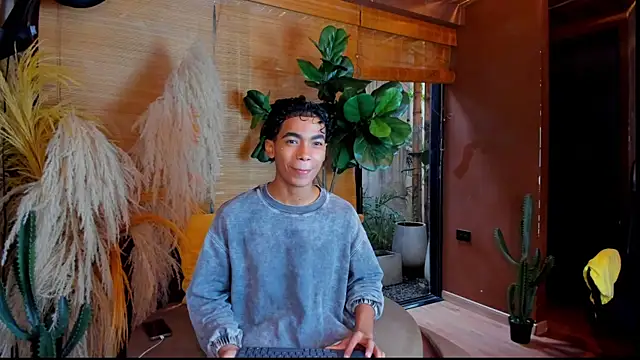 AlanCutee live sex cam