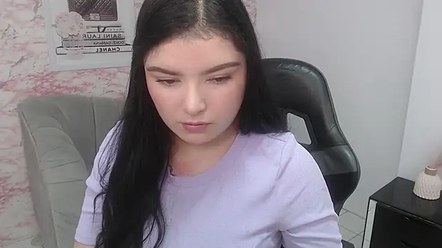 sarah_rouse_t_'s cam snapshot