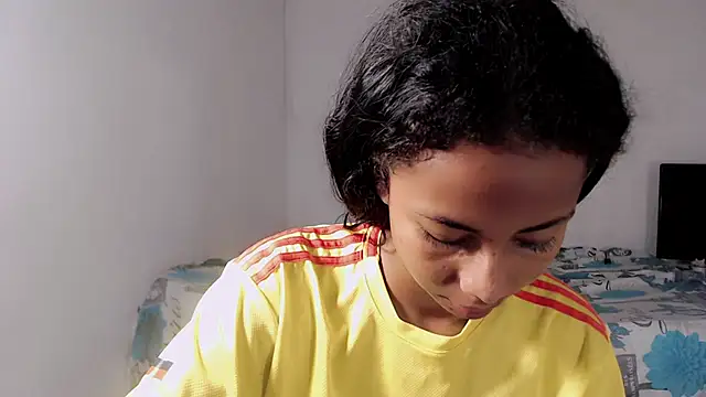 jasmin_brunette_'s cam snapshot