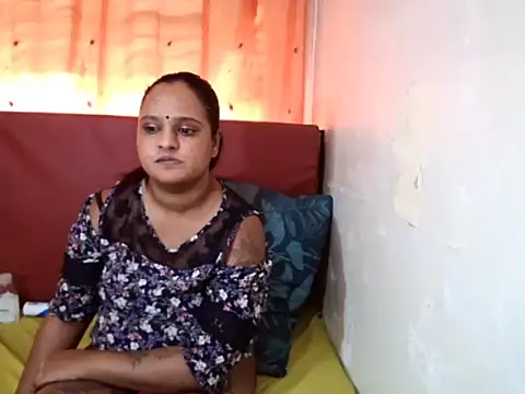 Indian_sunshine's cam snapshot