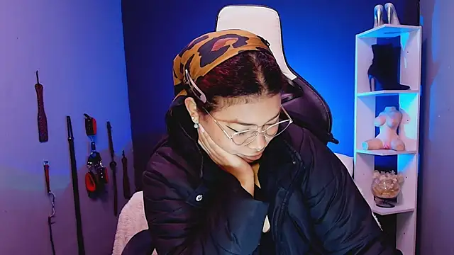 JadaRoberts live sex cam