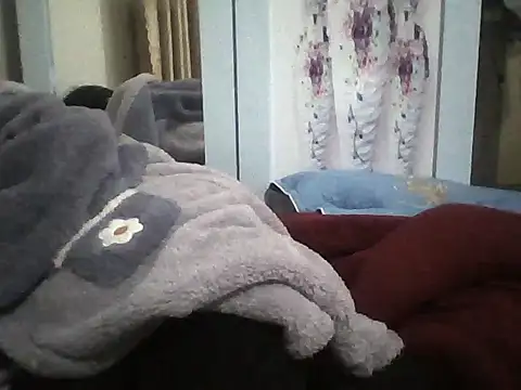 Mainay0033's cam snapshot