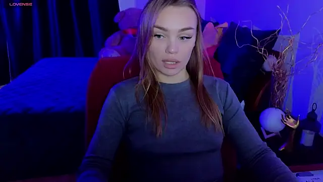 KitsyMoore live sex cam