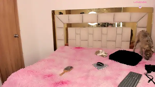 Nicol_ofi24 live sex cam