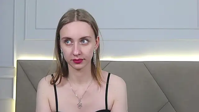 RachaelCute live sex cam