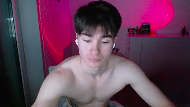 MarkusDean live sex cam