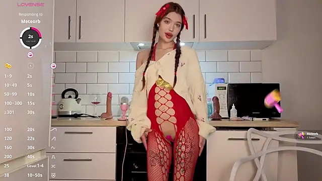 PrettyLilie live sex cam