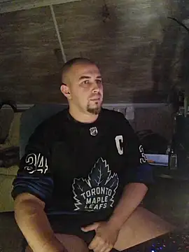 Foxyshaved live sex cam