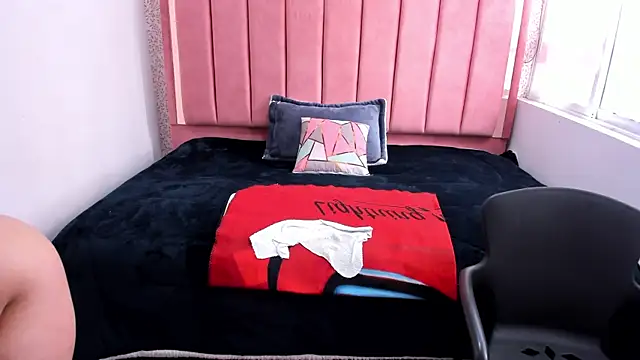 Barbara_fox__'s cam snapshot