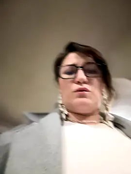 ZhenjaPoledance live sex cam