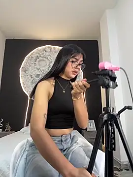 RoseCassie live sex cam