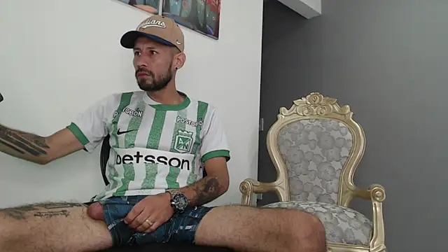 bigdick_monster1 live sex cam