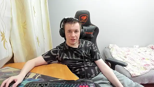 iliaskrislove live sex cam