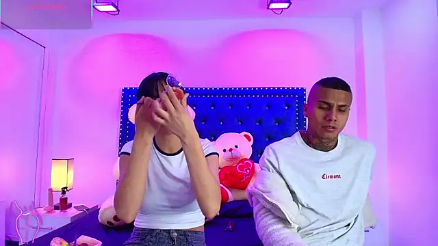 Damian_and_roxanne live sex cam