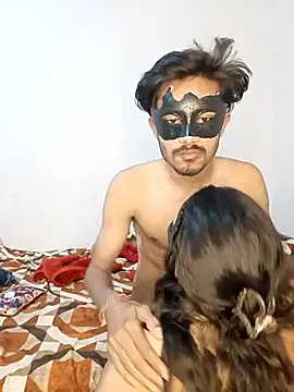 Lovebirdss live sex cam