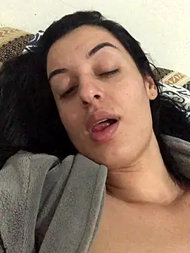 Catmila94 live sex cam