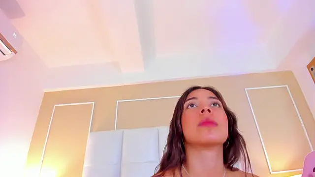 Zoe_Evans_'s Stripchat show and profile