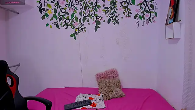 Ariadna-05 live sex cam