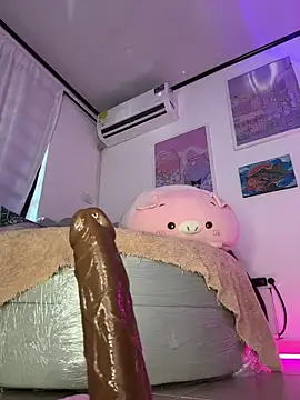 Tsuki-moon live sex cam